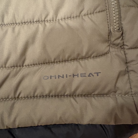 Columbia Women's Omni-Heat Insulated Puffer Vest - Picture 3 of 5